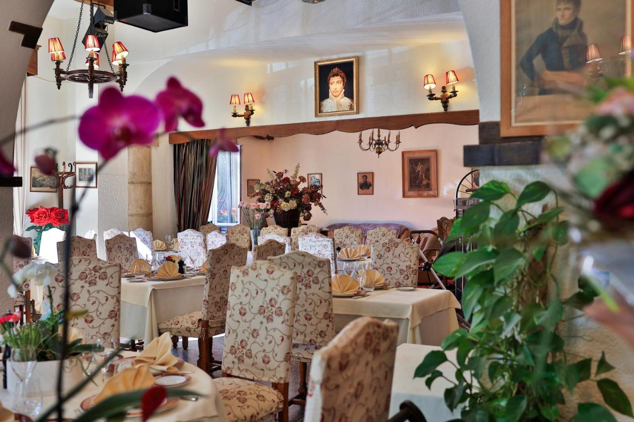מלון Saint-Vallier-de-Thiey Logis Le Relais Imperial מראה חיצוני תמונה