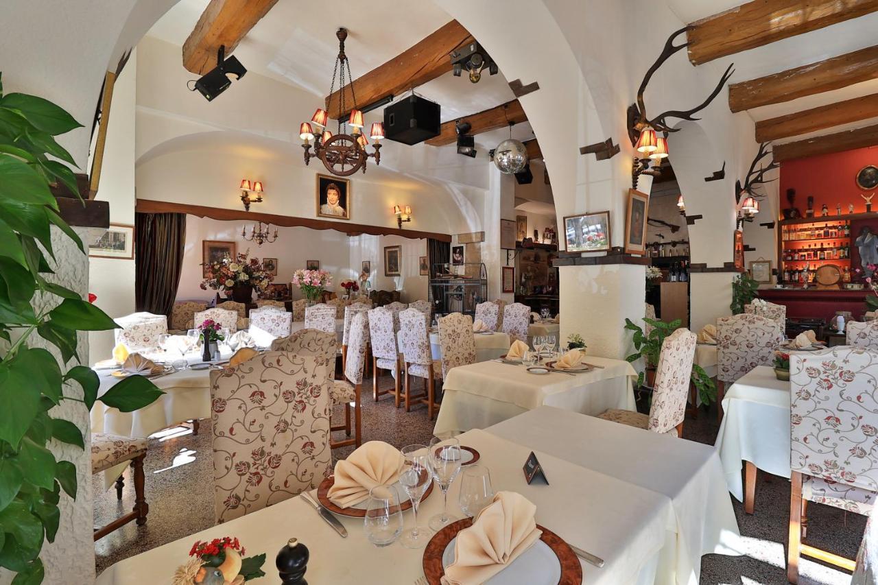 מלון Saint-Vallier-de-Thiey Logis Le Relais Imperial מראה חיצוני תמונה