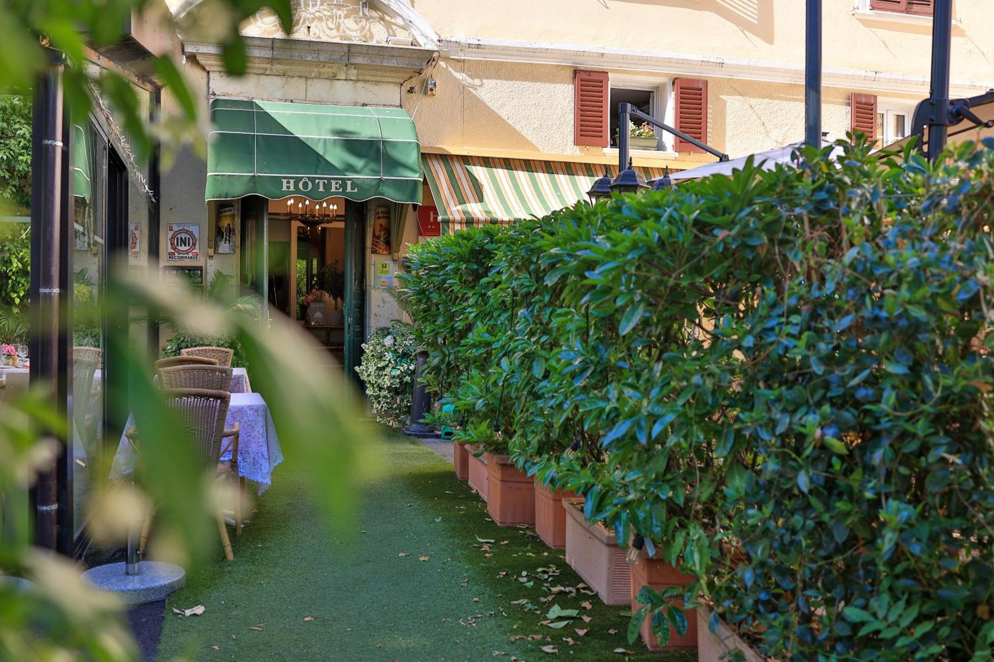 מלון Saint-Vallier-de-Thiey Logis Le Relais Imperial מראה חיצוני תמונה