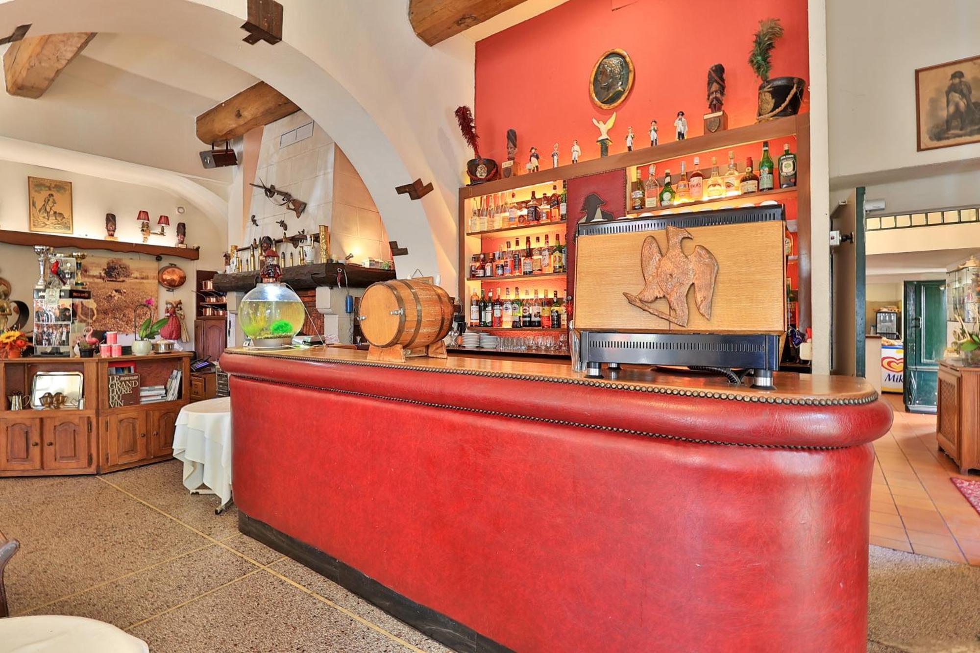 מלון Saint-Vallier-de-Thiey Logis Le Relais Imperial מראה חיצוני תמונה