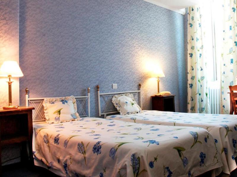 מלון Saint-Vallier-de-Thiey Logis Le Relais Imperial מראה חיצוני תמונה